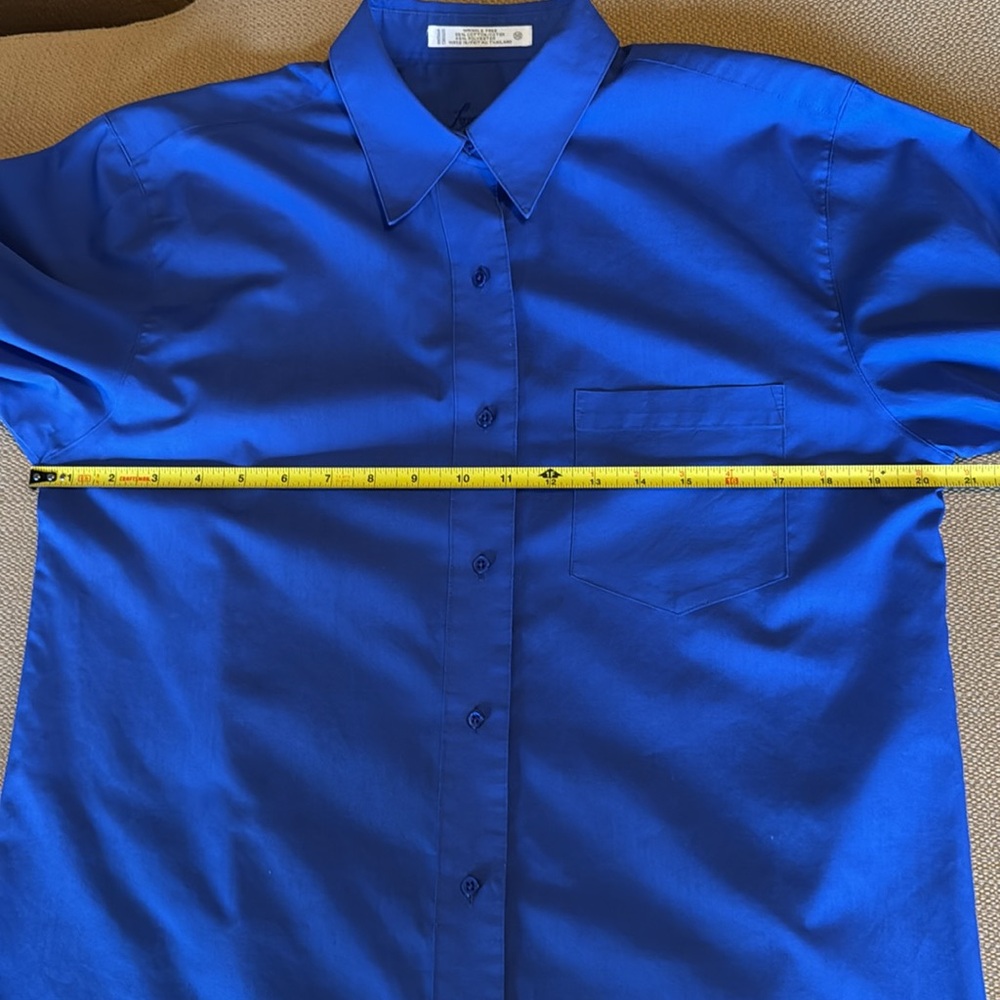 Women’s Foxcroft blue long sleeve button down dress shirt. Size 10 - Picture 10 of 14